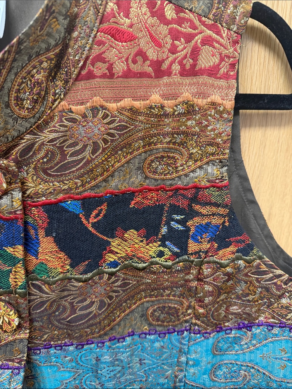 TravelSmith Jewel-Tone Patchwork Silk Blend Paisley Button Boho Vest Size L - Picture 7 of 9